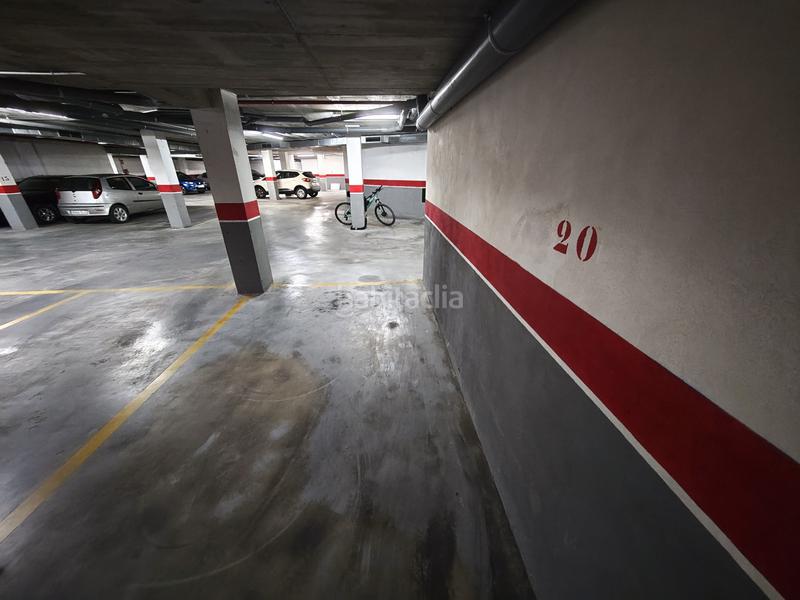 Foto a31cc705-e045-497b-a1a1-47ce4dc68ec5. Parking voiture dans carrer de sant joan bosco 37 dans Campello (el)