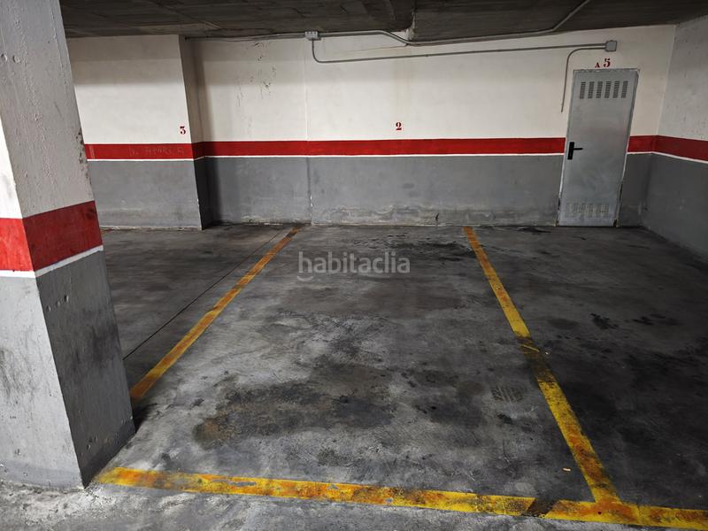 Foto b575755b-3ef5-4ed6-b0e6-d5265b032486. Parking voiture dans carrer de sant joan bosco 37 dans Campello (el)
