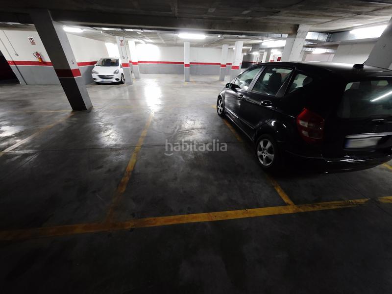 Foto abd77c16-63fb-4085-a3df-8f004c50ba27. Aparcament cotxe a carrer de sant joan bosco 37 a Campello (el)