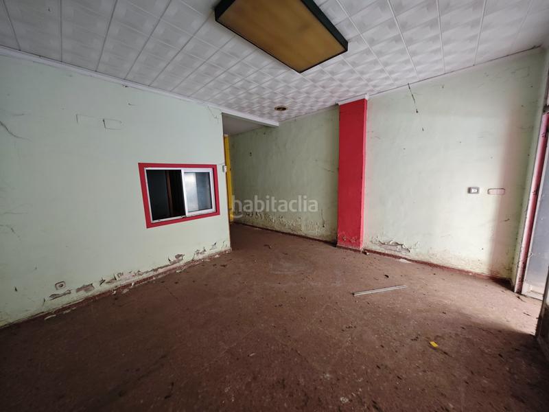 Foto 4945abcb-c48f-4a2a-a3e1-d06e6771cf03. Local comercial a carrer sant pere 68 a Plaza Elíptica - República Argentina Gandia