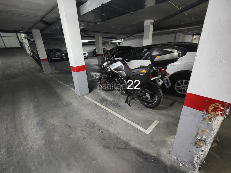 Foto 3c73e869-2522-4b77-8b95-6c323aaaa166. Motorradparkplatz in carrer de santa anna 4 in Ondara