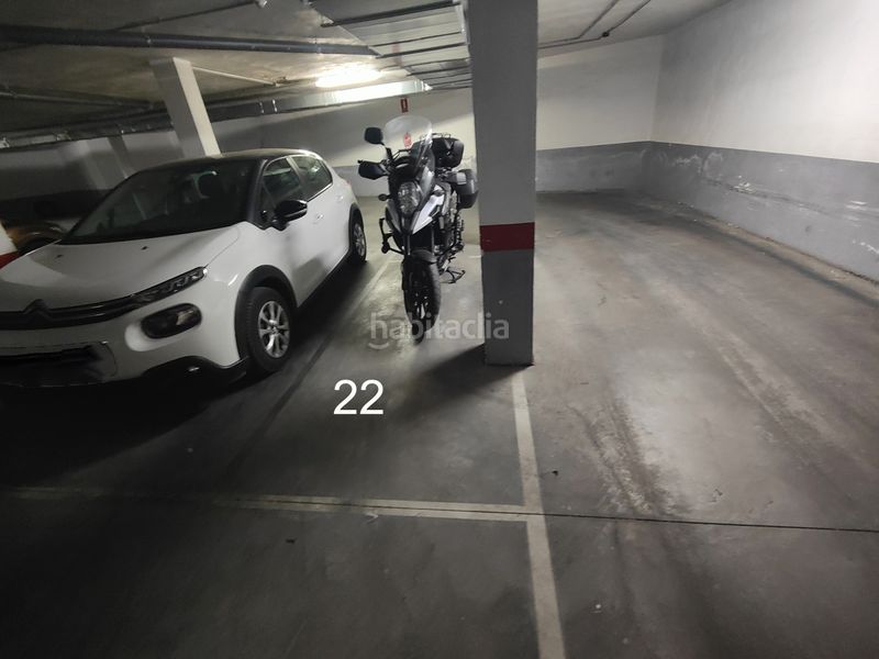 Foto 64e11332-ac71-44d8-84f7-30b25522a0b0. Motorradparkplatz in carrer de santa anna 4 in Ondara