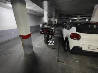Parking moto à Carrer de santa anna 4