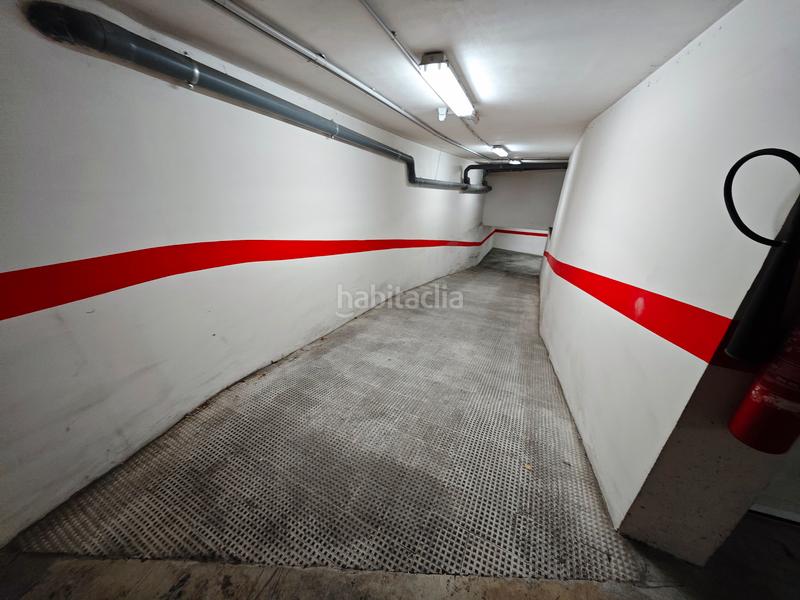 Foto 95e51b7e-f7f5-4dd9-9674-fe2c2730209f. Autoparkplatz in carrer gregori maians 5 in Ador