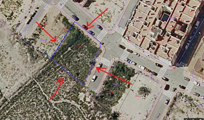 Foto dd4f5a81-68e4-4cdd-98b3-ca8c6216fdb3. Wohngrundstück in avenida de catral 38 in San Isidro