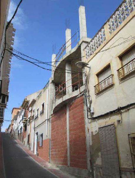 Foto ceb15493-67d6-450e-ab4d-2b9711d35f06. Édifice dans calle tudescos 22 dans Calasparra
