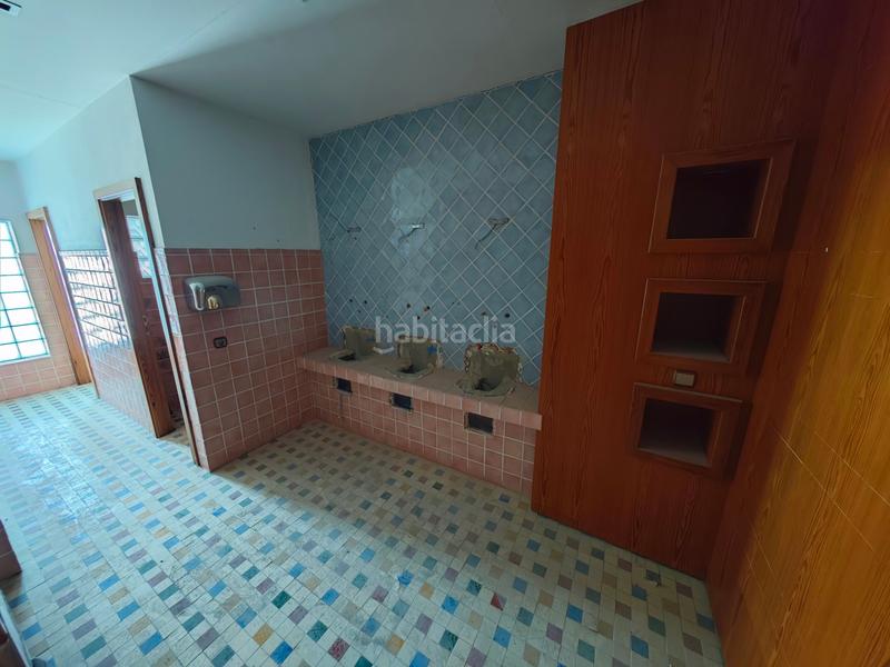 Foto 55bf1f66-32a6-4836-9c40-1a3e2b80e1e7. Local comercial a avinguda del país valencià 237 a Benissa