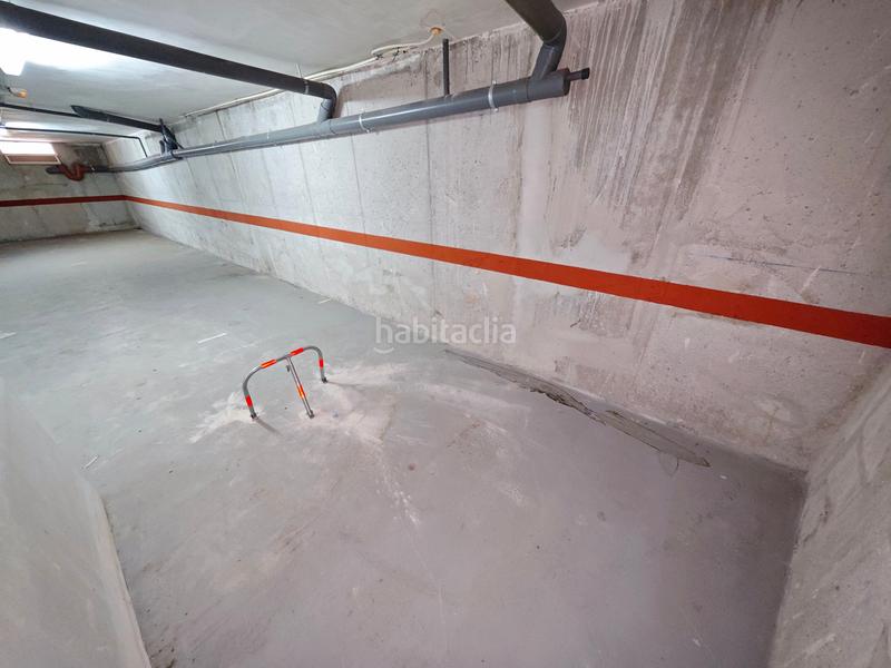 Foto 604133bb-b679-4572-8c92-a7944cd283e3. Aparcament cotxe a carrer parri 3 a Ondara