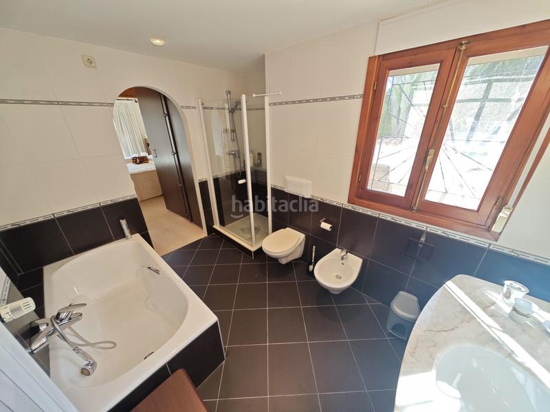 Foto 32c55a33-d6e4-4a75-a7a3-971c6a86fe48. Chalet with fireplace heating parking pool in Cometa Calp