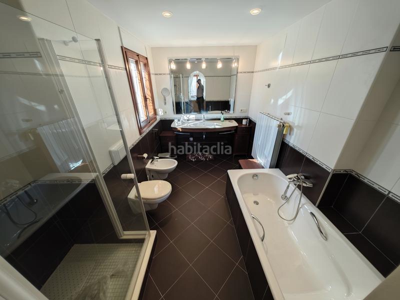 Foto 454d9f87-9e14-4ad2-8528-0cc297c237a8. Chalet avec cheminée chauffage parking piscine dans Calp