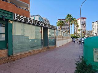 Local Comercial a Avenida rosa de los vientos 5