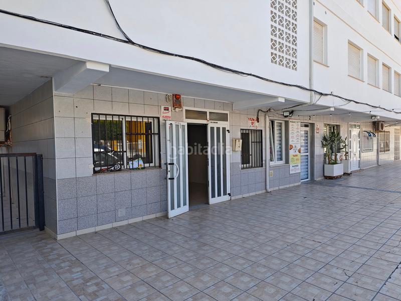 Foto 098cfe2d-c256-40b5-a1bf-bce41a5c63a1. Locale commerciale in avinguda borrons 27 in Xeraco
