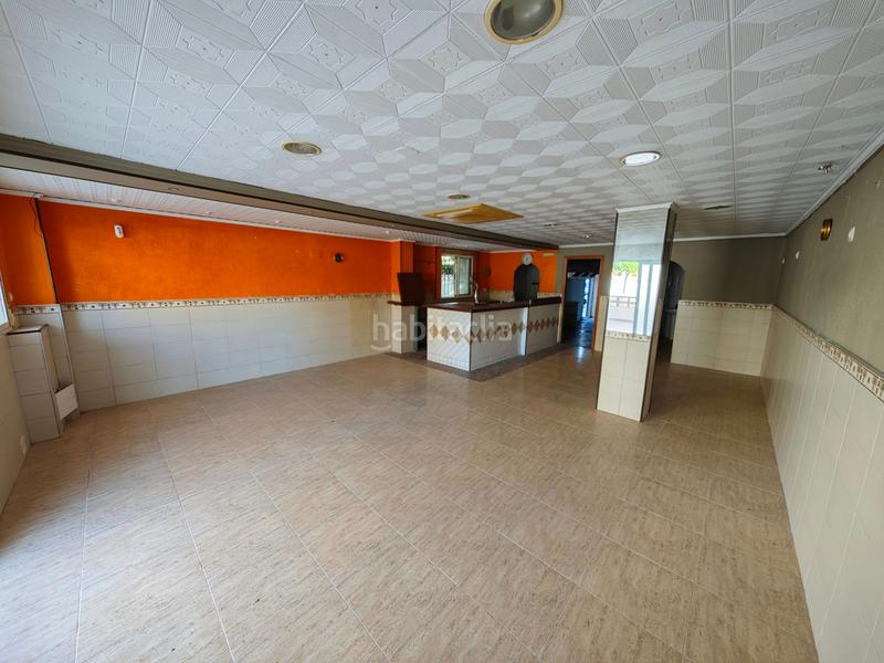 Foto 1f00c9c5-8013-48cf-9e8a-68961aaff2e3. Locale commerciale in avinguda borrons 27 in Xeraco