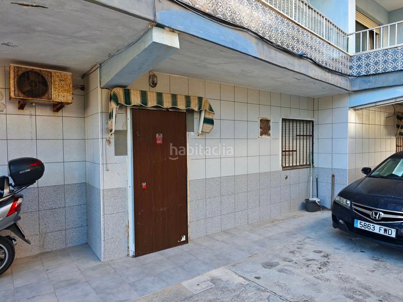 Foto 3a4a5fb4-54bb-48fa-81b3-3136c8bfdaf1. Locale commerciale in avinguda borrons 27 in Xeraco