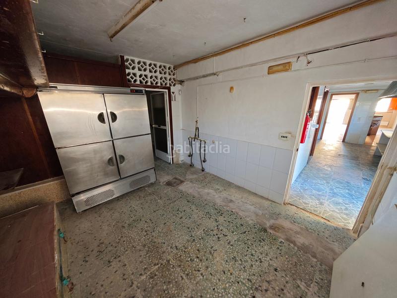 Foto da04c76b-83f0-4353-81a2-a778f512f681. Locale commerciale in avinguda borrons 27 in Xeraco