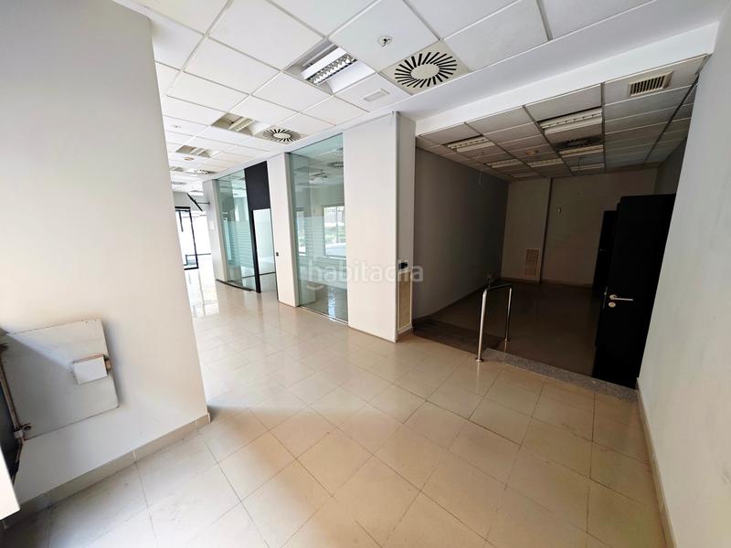 Foto 14beb1cd-e604-4f47-b1b8-b338c8183192. Business premise in avenida del doctor gadea 12 in Alicante