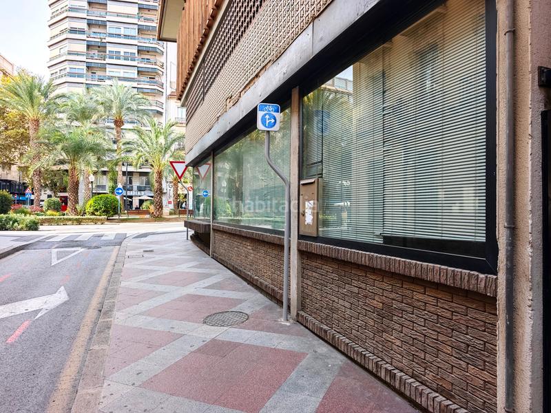 Foto a8deec77-dba5-4227-a503-05eeb1d31d70. Business premise in avenida del doctor gadea 12 in Alicante