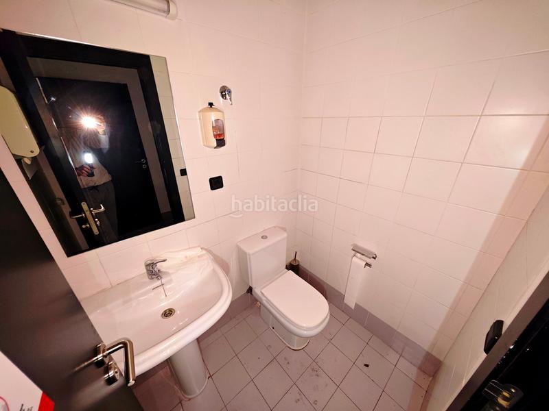 Foto 0b3cb53c-f7e9-4422-a630-5c27dcc20af2. Local comercial en avenida del doctor gadea 12 en Alicante