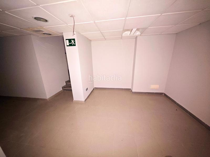 Foto 31f0c534-29de-4627-95c3-1a3faf4ddfcf. Local comercial en avenida del doctor gadea 12 en Alicante