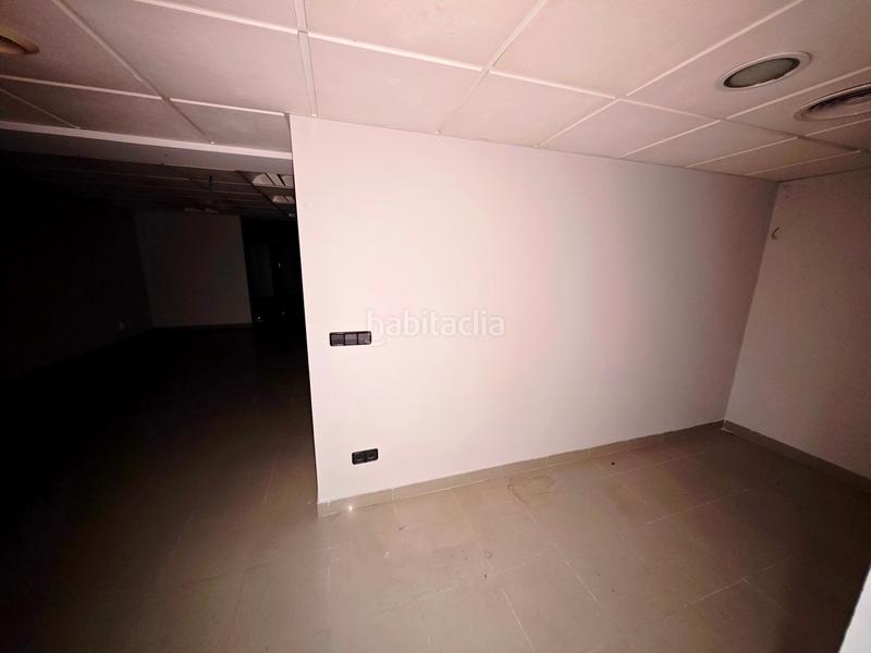 Foto 7366e4c2-a644-4f51-af04-c71b728ab63b. Local comercial en avenida del doctor gadea 12 en Alicante