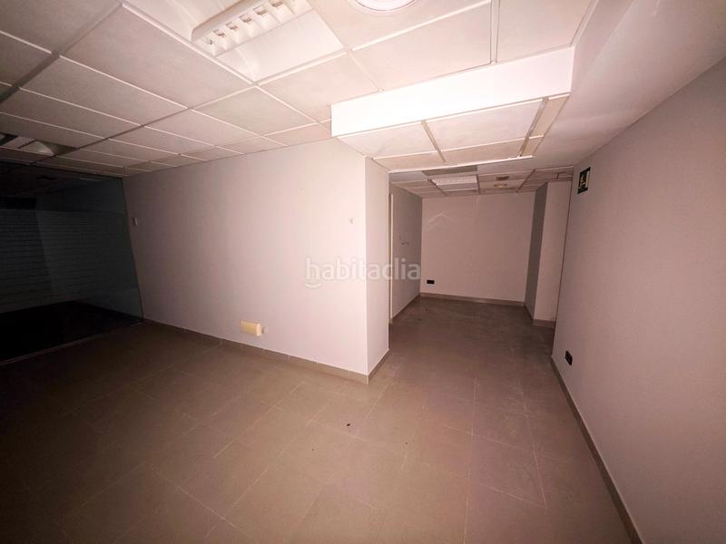 Foto ce814304-1fb6-41e6-8866-40cac0f97ddd. Local commercial dans avenida del doctor gadea 12 dans Alicante