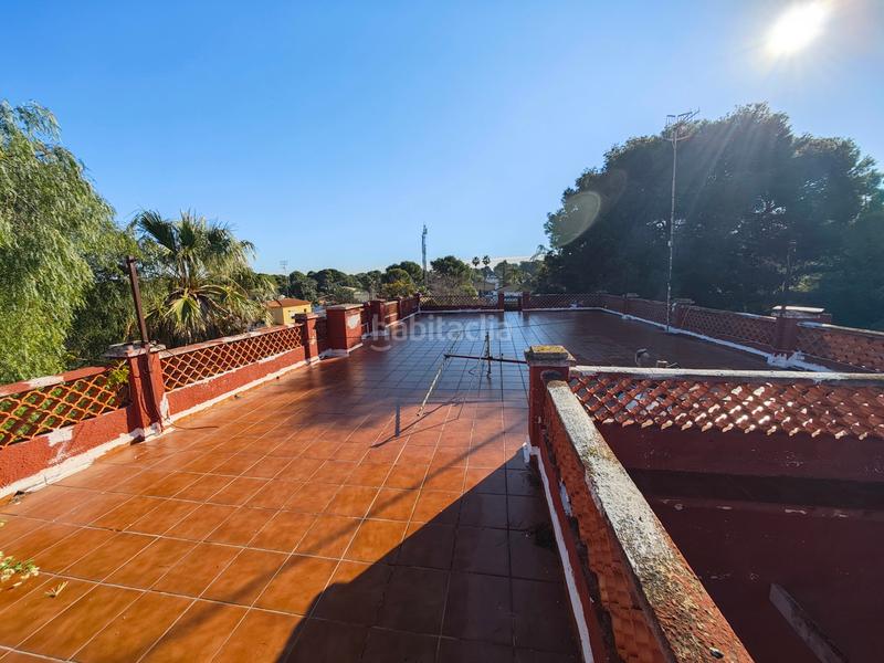 Foto 820ecb6c-59b5-40b3-ba9e-a2fea3cd1e29. Chalet en calle iuno 6 en Las Rotas / Les Rotes Dénia