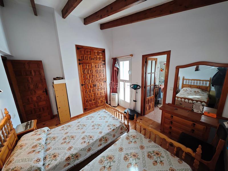 Foto 4d638fbc-6f31-46f4-9f28-73e086e45d42. Chalet avec cheminée chauffage parking piscine dans Calp