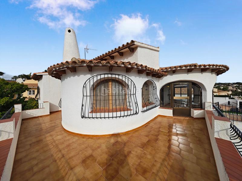 Foto e859da17-7819-4021-8551-c4e127b66c87. Chalet con camino riscaldamento parcheggio piscina in Calp