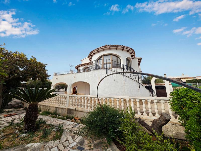 Foto f03f3441-bf70-4dd5-94c4-07e93ef089fe. Chalet con camino riscaldamento parcheggio piscina in Calp