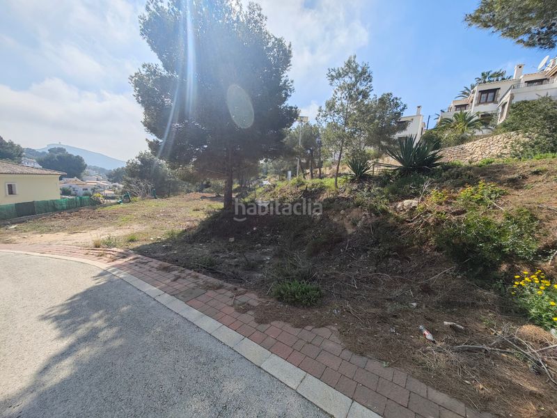 Foto af0c4dda-dacc-4f64-952e-abf2e3736b00. Residential plot in calle sierra mariola 3 in Paichi Moraira