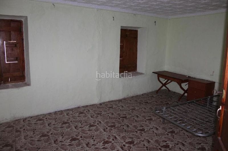 Foto 6c4063b5-130b-43bc-a4b7-fd175044dd7b. Casa adosada en calle virgen soledad 10 en Olleria (l´)