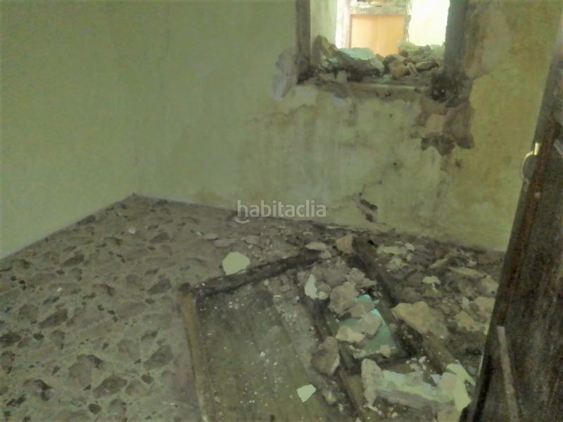 Foto a43c1167-3408-4a6d-b000-ba57d946ec5f. Casa adosada en calle virgen soledad 10 en Olleria (l´)