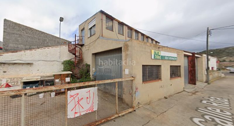 Foto d98f51f9-72b9-4091-a582-94f85eeeeb36. Edificio in calle ronda 13a in Alcublas