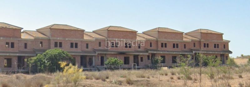 Foto a68ee4e5-ea43-4be7-800e-01608df3f2dc. Edifici a calle doctor indalecio caballero 2 a Láchar