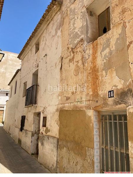 Foto ea166226-fc4d-40a8-9d89-75d864a96dc4. Casa a schiera in calle huerta torán 18 in Utiel
