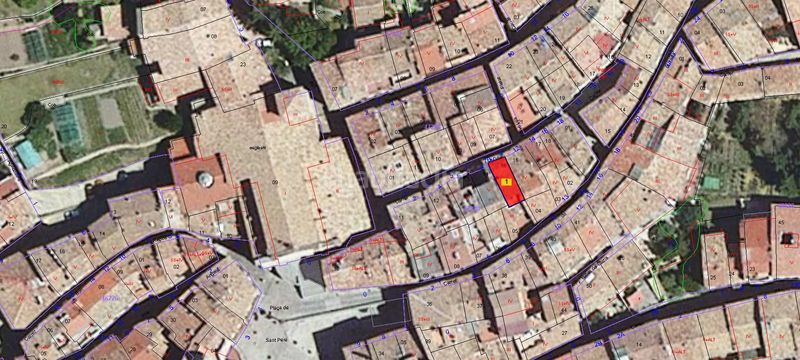 Foto 09f71678-efb0-487f-addf-87fa9a129d88. Edificio in carrer del carme 10 in Berga