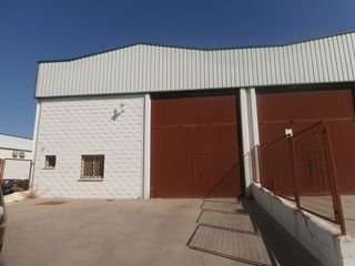 Nau industrial a Calle zambia 1012g