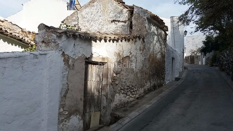 Foto 5e17cd01-ae8e-4221-8a31-6cc009d5d267. Casa adosada en calle barrera 23 en Zuheros