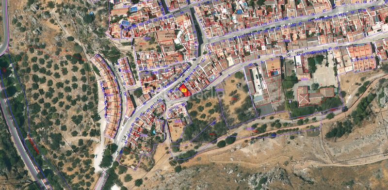 Foto db0f5f4e-12e6-4618-b8d1-90436e18ec98. Casa adosada en calle barrera 23 en Zuheros