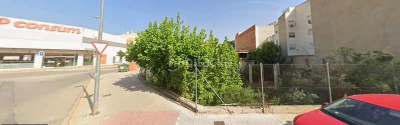 Foto 660b9711-c2fa-4cb8-be57-09157442b267. Edifici a avinguda 9 d'octubre 16 a Alcúdia de Crespins (l´)