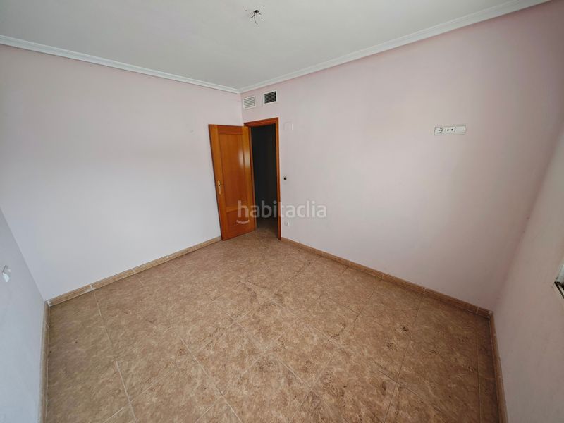 Foto 72d338d6-e125-4f2e-b157-d5fdd63640a5. Casa adossada a calle alcalde f ramón rocamora 32 a Granja de Rocamora