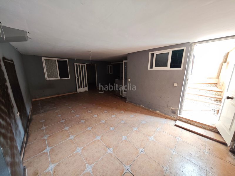 Foto 733421f4-c025-4bd0-bc02-63cd2b46c447. Casa adossada a calle alcalde f ramón rocamora 32 a Granja de Rocamora