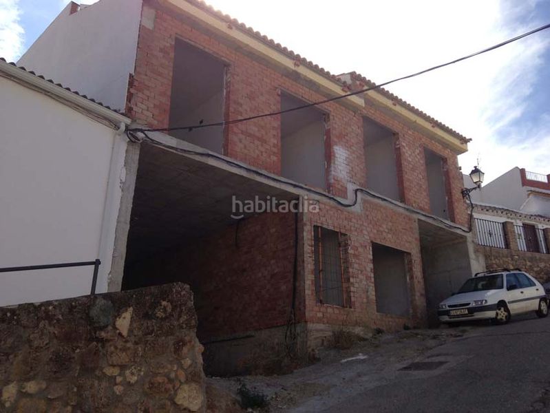 Foto 0501a3ed-108d-4dea-8f89-fa6d0ec9353d. Edifici a calle maimónides 12 a Almodóvar del Río