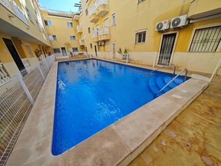 Apartamento en Avenida reina sofia 5