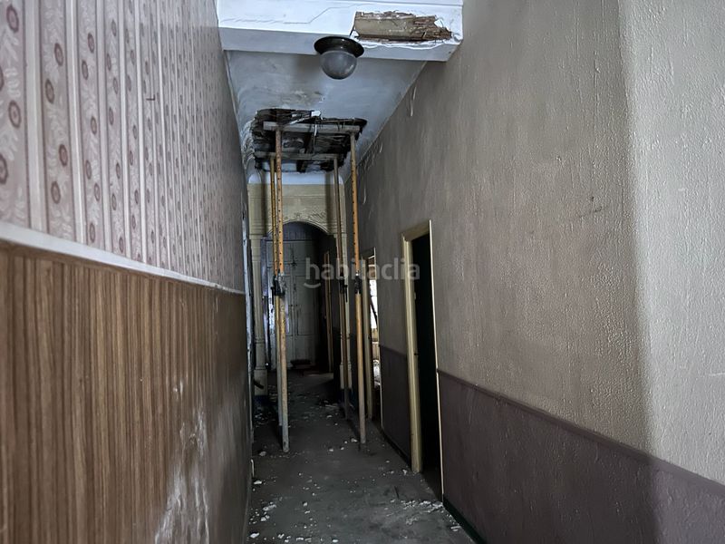 Foto 89f8775c-e8e8-433b-8515-308b0a55e76a. Edificio  para rehabilitar en Mercado Alicante