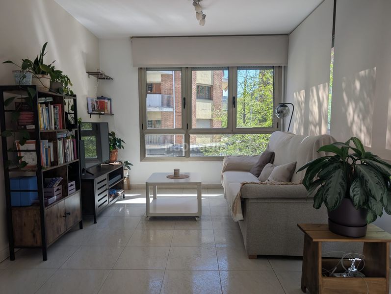 Foto 09036c3d-4cf1-4a56-8339-6f8315aa1a95. Apartament amb calefacció a Seu d´Urgell (La)