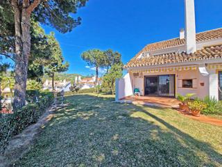 Doppelhaus  Monte paraíso de calahonda. Casa pareada en venta en calahonda