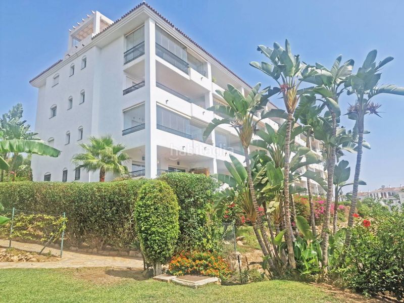 Foto 499d8a1c-7778-4b92-8ade-50e2c4e3a500. Pis amb aparcament piscina a Calahonda Mijas