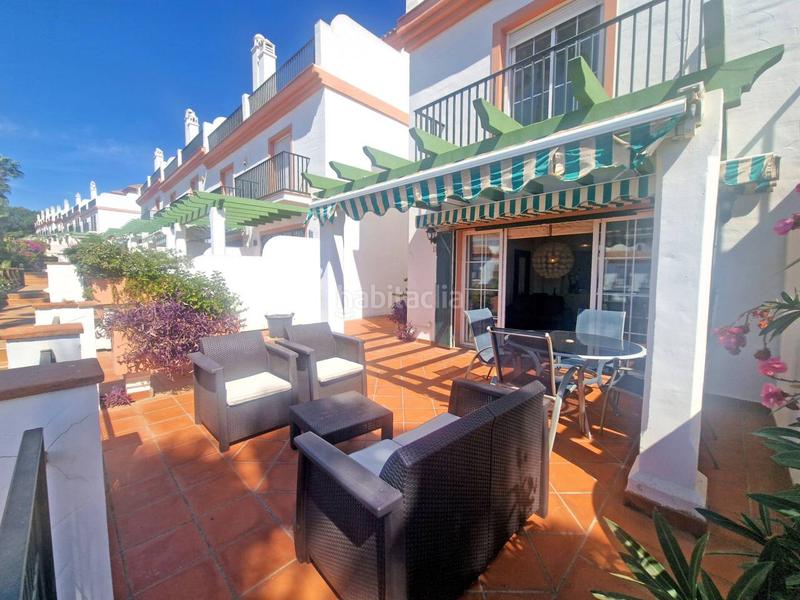 Foto 876cf6fe-9eef-407c-bcc6-ee09c1f449bf. Casa bifamiliare con parcheggio piscina in Cabopino - Artola Marbella