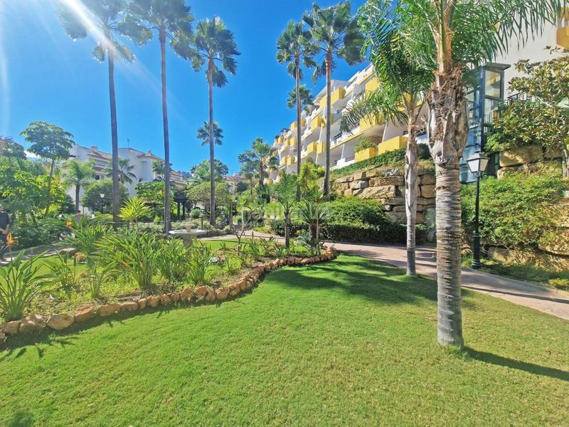 Foto ff2da413-af0e-4c3b-8baa-fd814600558c. Pis amb calefacció aparcament piscina a Riviera del Sol Mijas